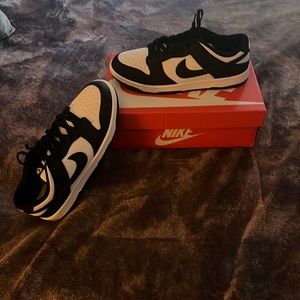 Nike panda dunks (with box!!)